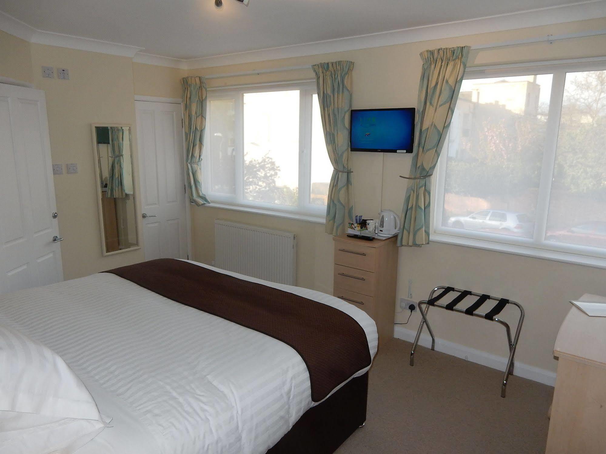 Bed and Breakfast Abbots Lee - Adults Only Челтенхам Экстерьер фото