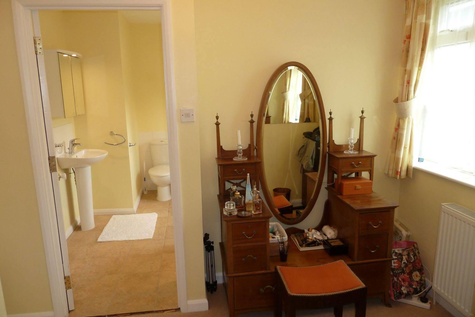 Bed and Breakfast Abbots Lee - Adults Only Челтенхам Экстерьер фото